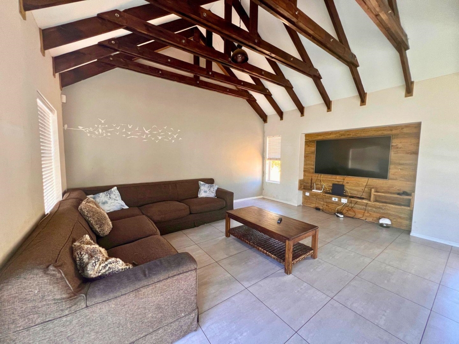 4 Bedroom Property for Sale in Country Club Western Cape